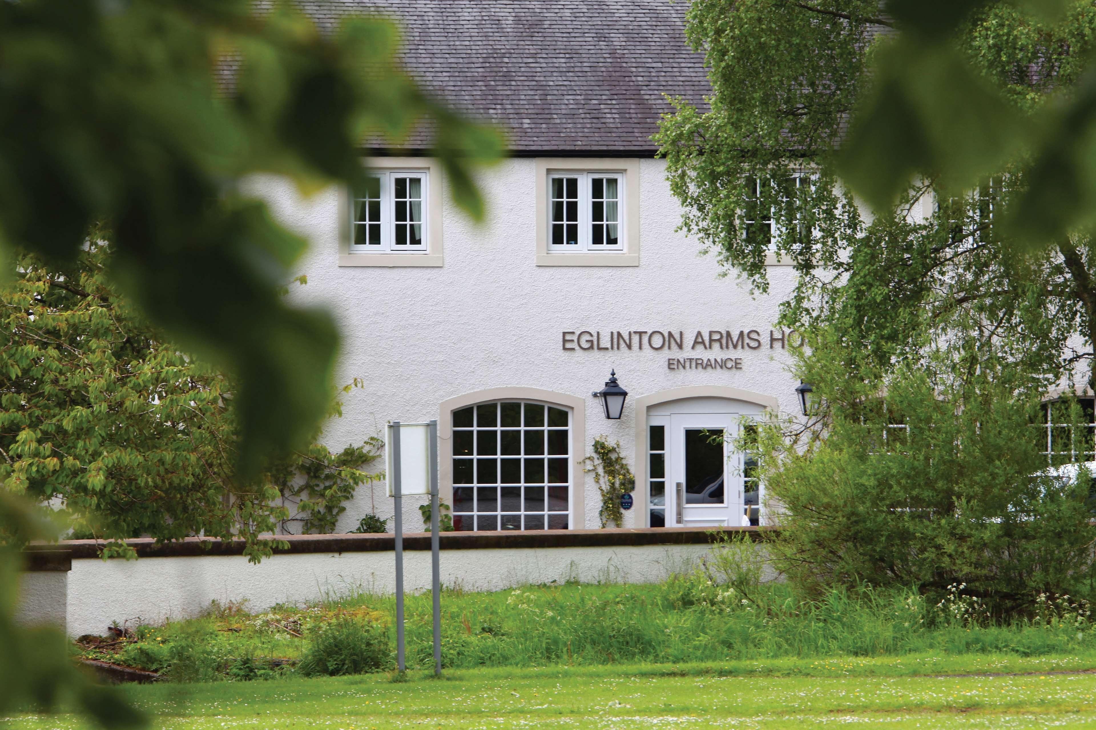 Best Western Eglinton Arms Hotel Eaglesham Exterior foto